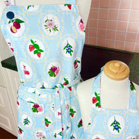 Gorgeous Retro Floral Apron - Ideal for Any Old School Foodie