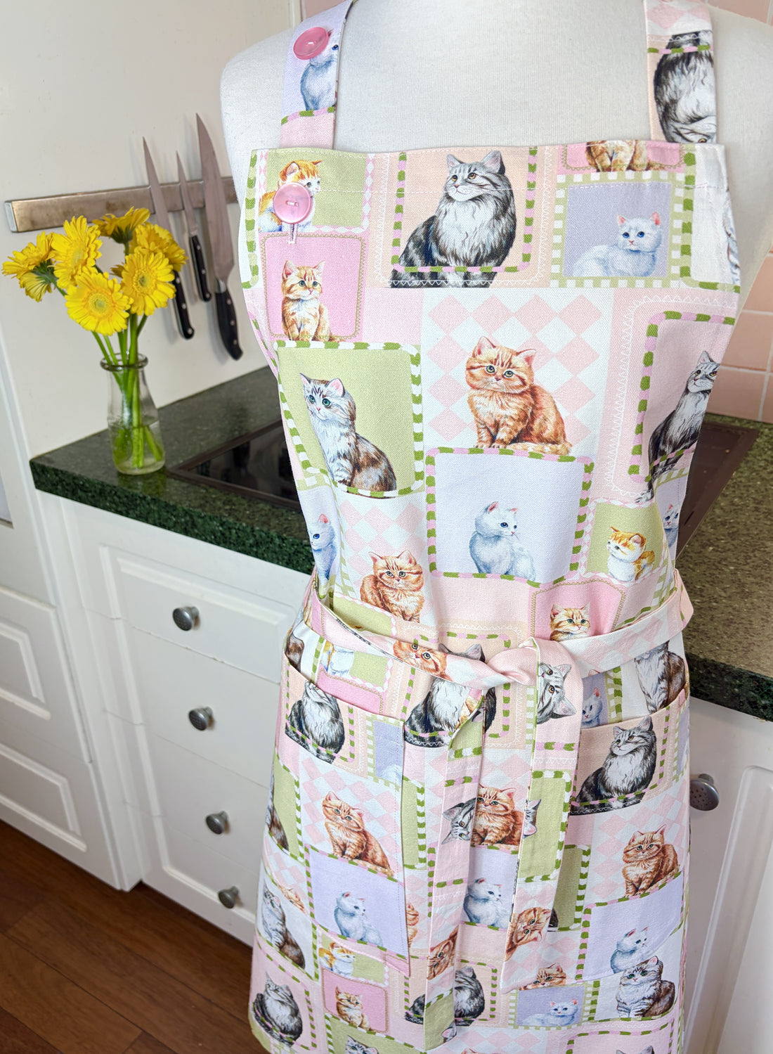 Retro Cats Cover This Beautiful Adult Sized Apron