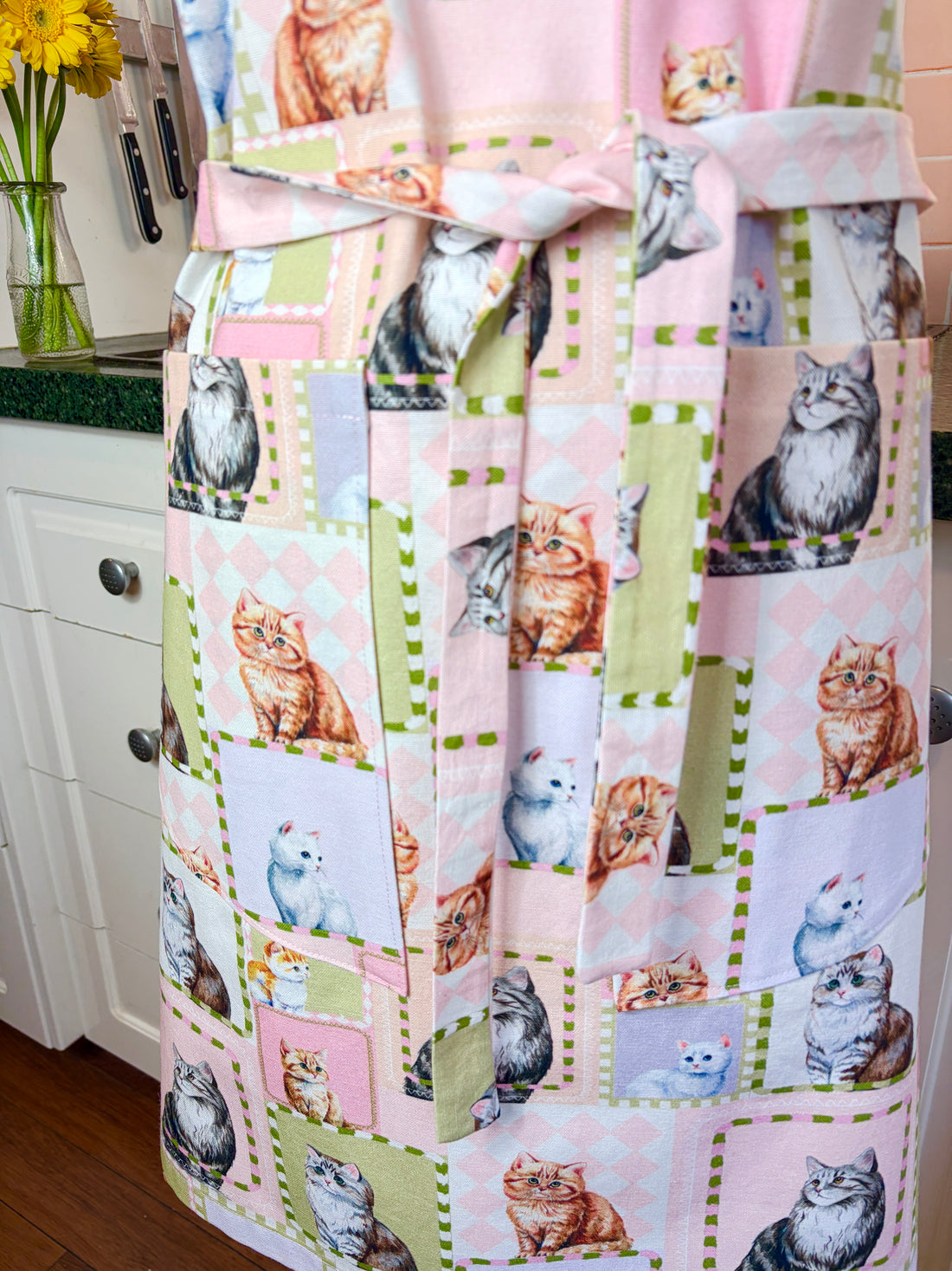 Retro Cats Cover This Beautiful Adult Sized Apron