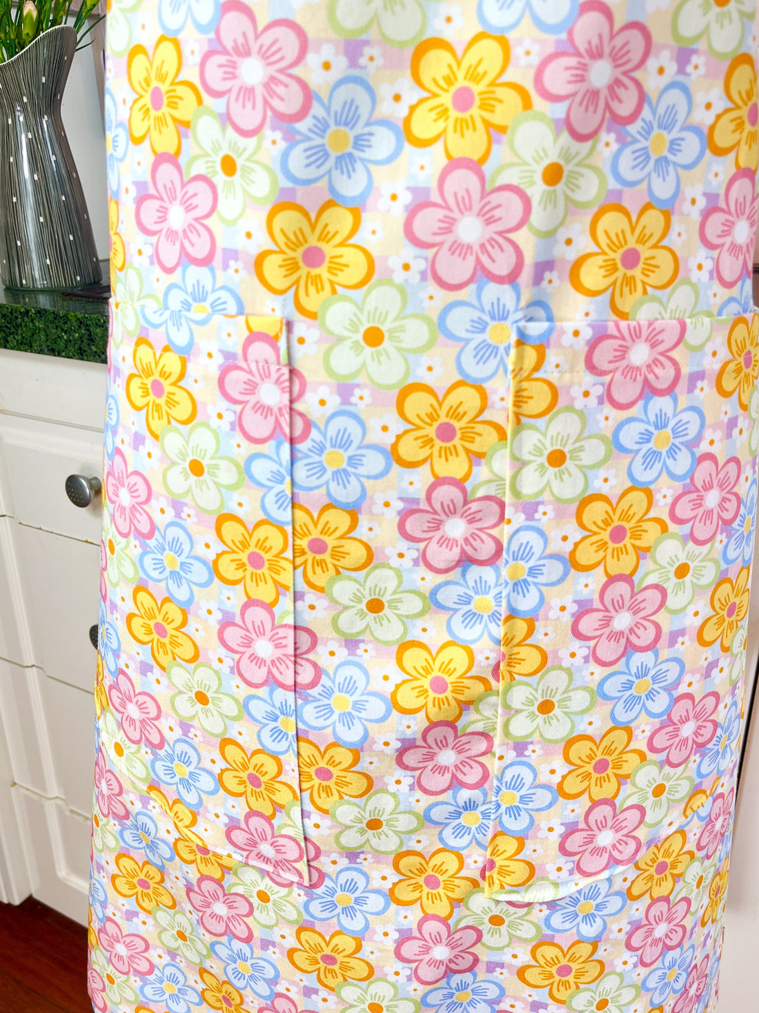 It's Sakura Time - this Sensational Cherry Blossom Apron is the Perfect Foodie Gift