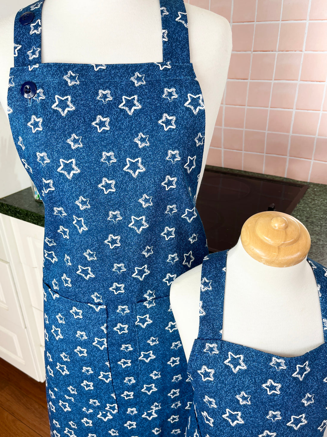 Starry, Starry Apron - Perfect for the Messiest Baker, Cook or BBQ-Master