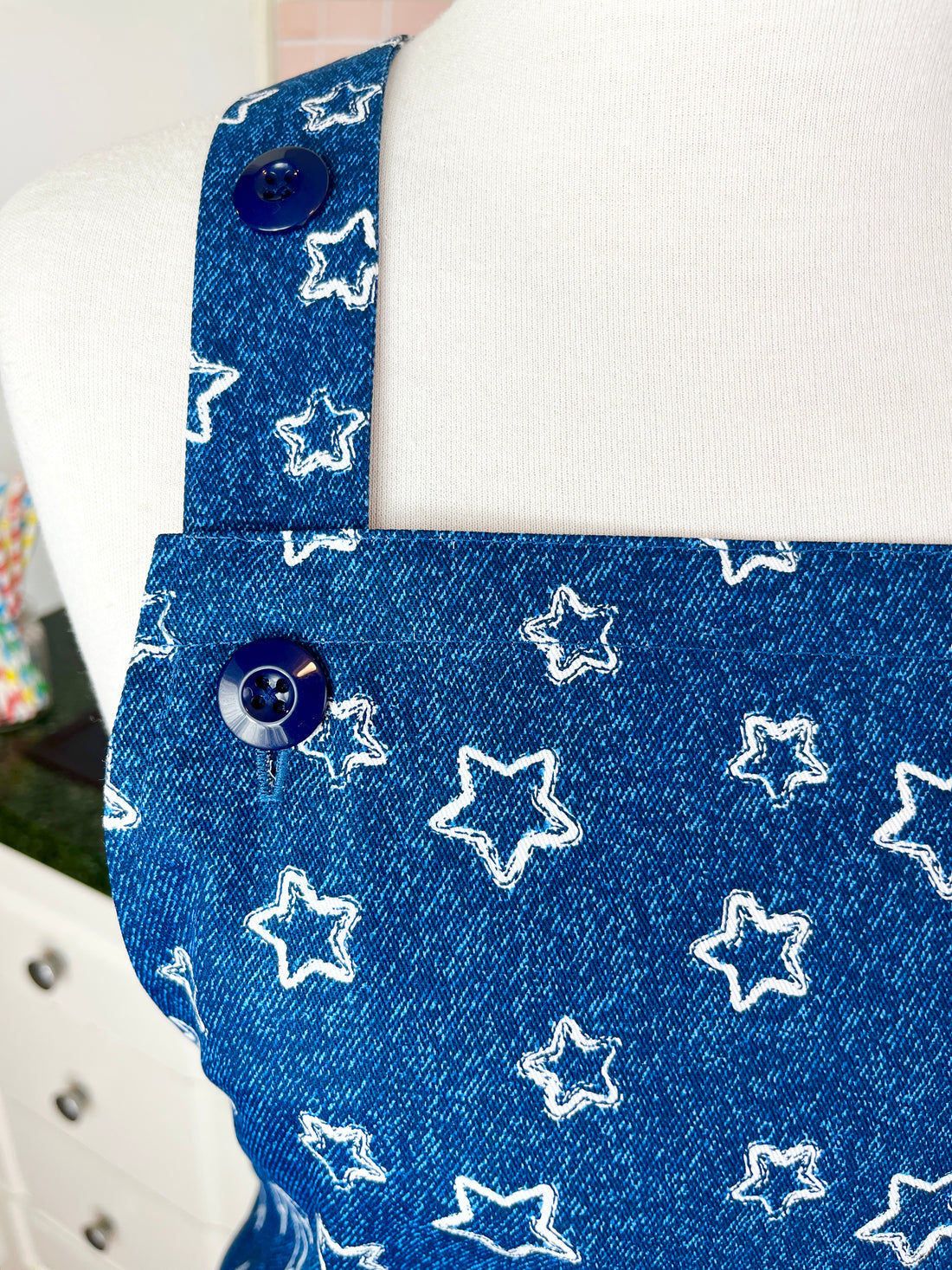 Starry, Starry Apron - Perfect for the Messiest Baker, Cook or BBQ-Master