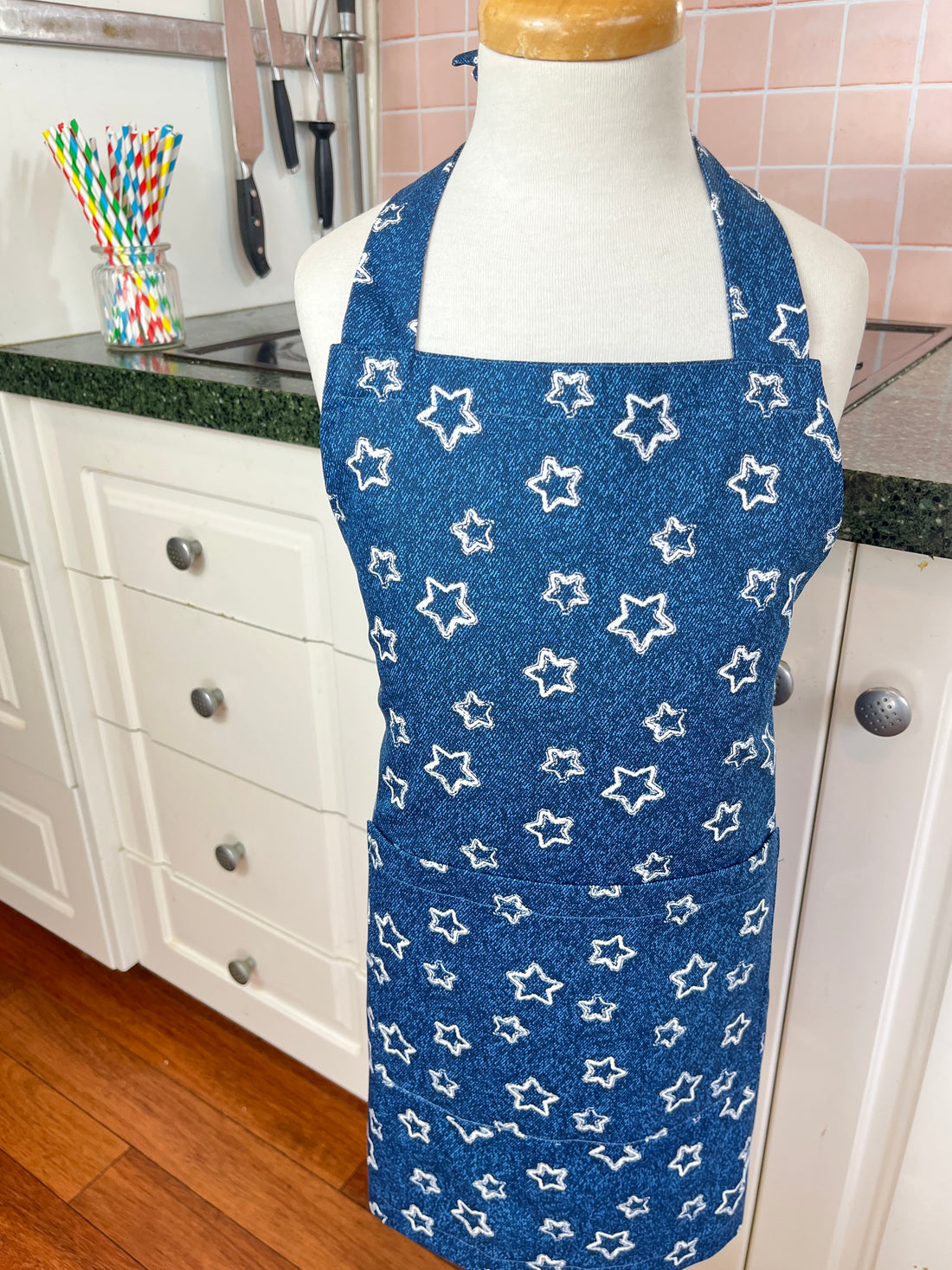 Starry, Starry Apron - Perfect for the Messiest Baker, Cook or BBQ-Master