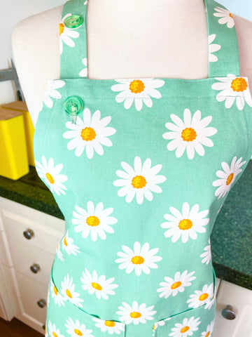 The Prettiest Green Daisy Apron