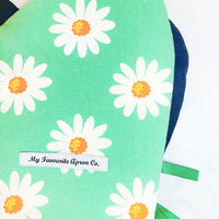 White and Green Daisy, Set of Two Oven Mitts