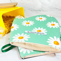 White and Green Daisy, Set of Two Oven Mitts